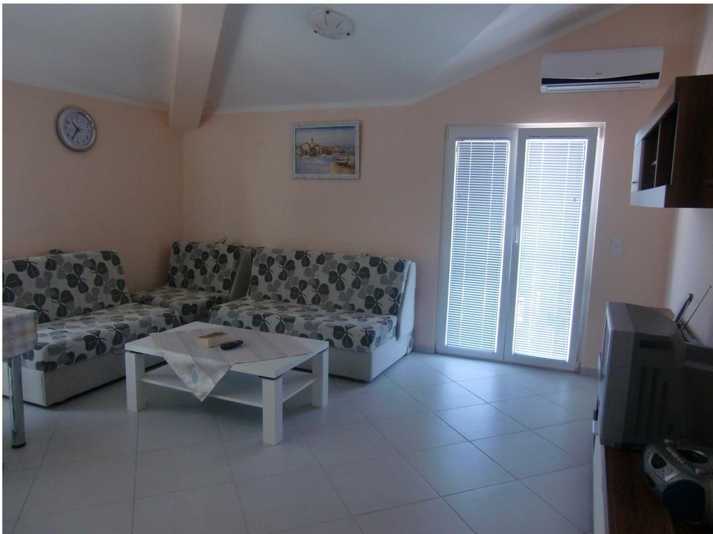 Apartment Villa Dobrijevic -Seljanovo 티바트 객실 사진